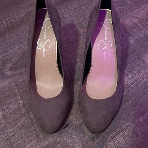 Jessica Simpson Women's Gray Pumps